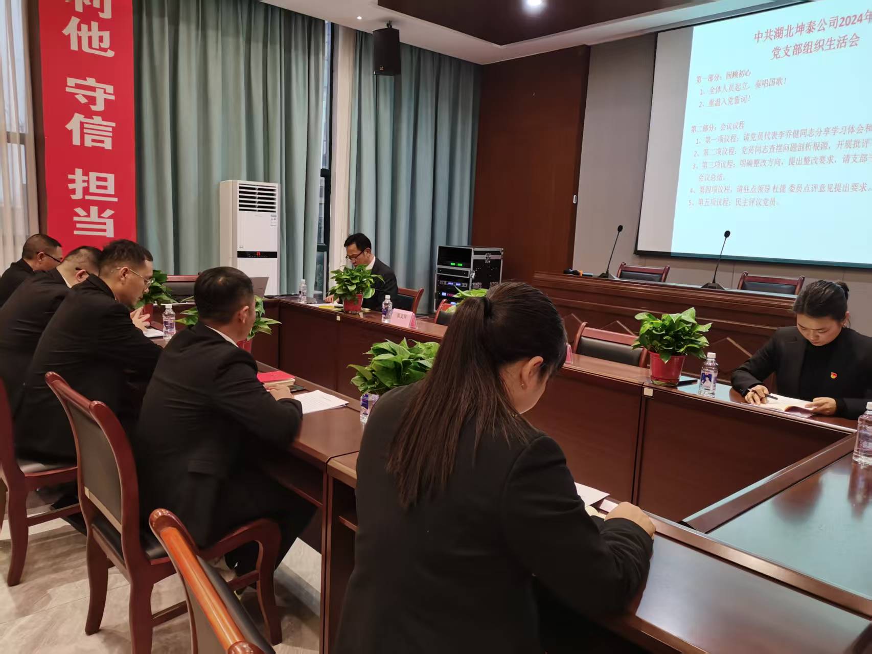 12680cc8e8d47789197a8ff51c33436.jpg 12680cc8e8d47789197a8ff51c33436.jpg